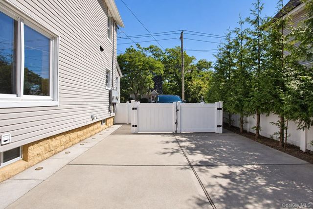 45 Lynbrook Avenue 1, Lynbrook, NY 11563