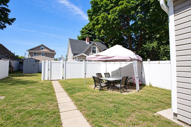 45 Lynbrook Avenue 1, Lynbrook, NY 11563
