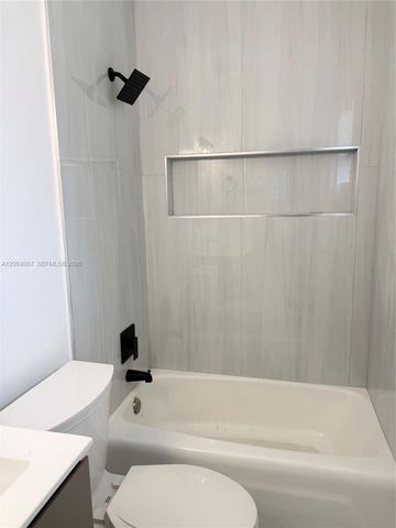 21140 NE 26th Avenue, Miami, FL 33180
