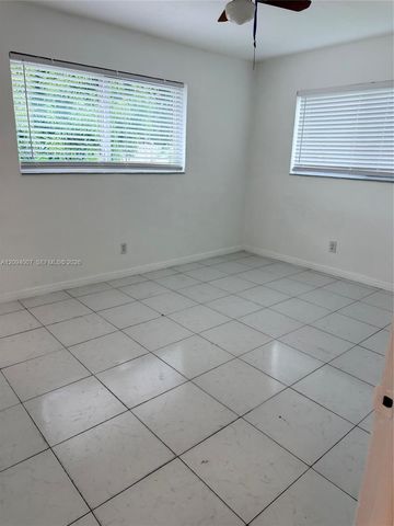 21140 NE 26th Avenue, Miami, FL 33180
