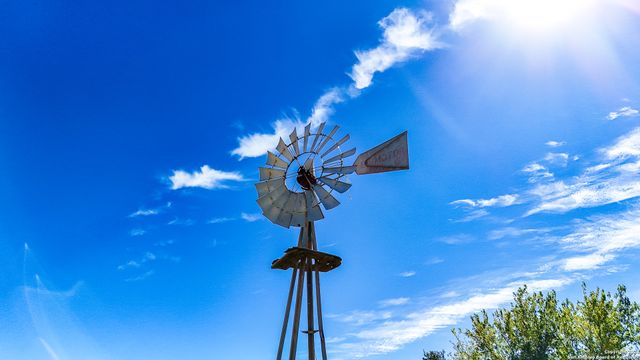 850 County Road 2750, Decatur, TX 76234