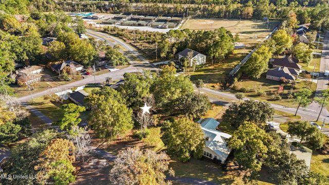 67177 E Diamondhead Drive, Diamondhead, MS 39525