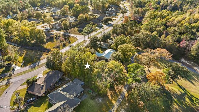 67177 E Diamondhead Drive, Diamondhead, MS 39525