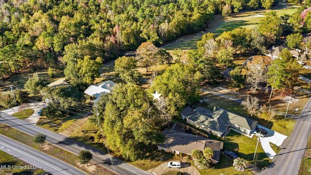 67177 E Diamondhead Drive, Diamondhead, MS 39525