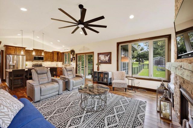 1789 Lunde Circle, Stoughton, WI 53589