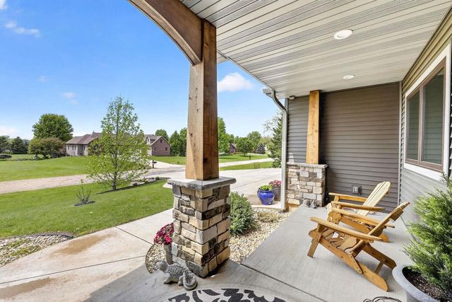 1789 Lunde Circle, Stoughton, WI 53589
