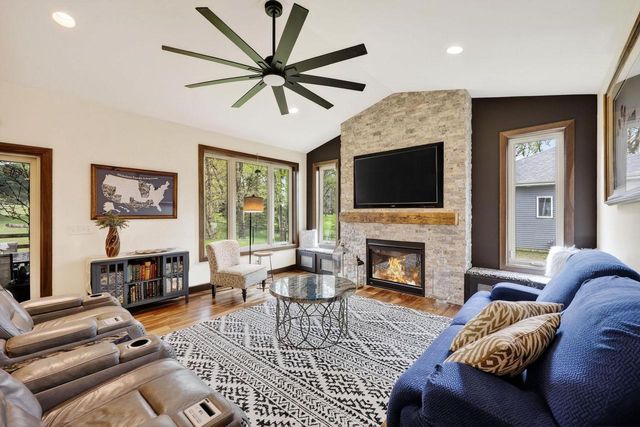 1789 Lunde Circle, Stoughton, WI 53589