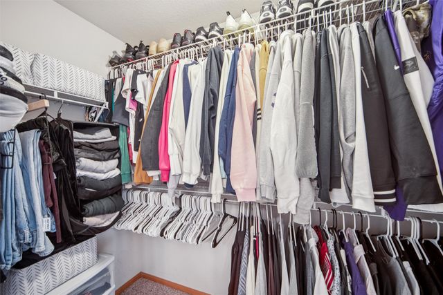 907 NE 49th Street, Ankeny, IA 50021