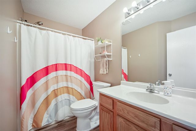 907 NE 49th Street, Ankeny, IA 50021