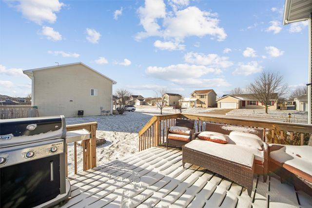 907 NE 49th Street, Ankeny, IA 50021