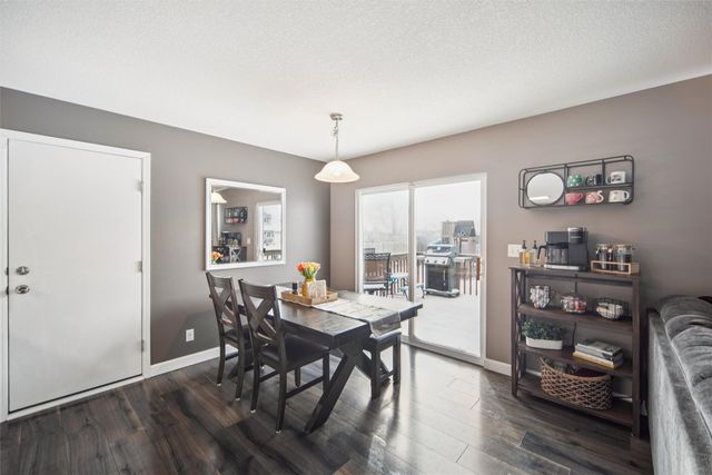 907 NE 49th Street, Ankeny, IA 50021