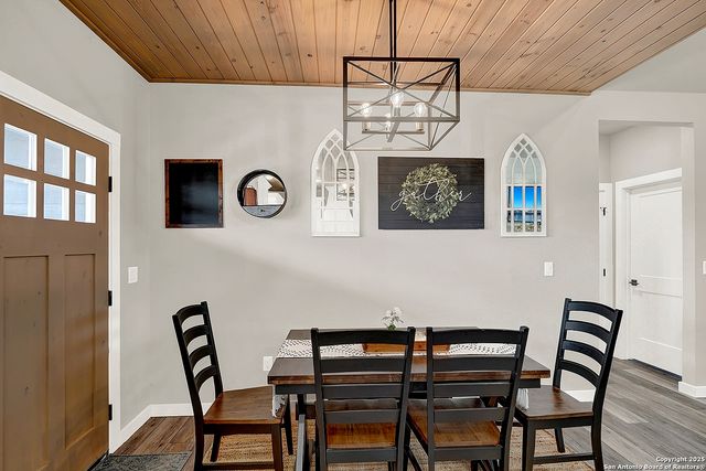 1474 County Road 342, La Vernia, TX 78121