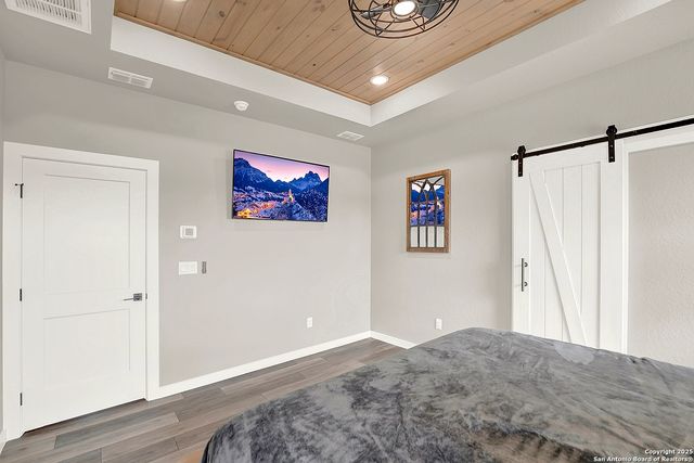 1474 County Road 342, La Vernia, TX 78121