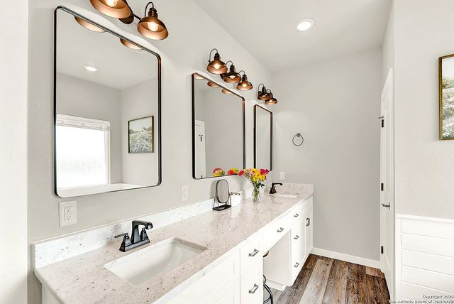 1474 County Road 342, La Vernia, TX 78121