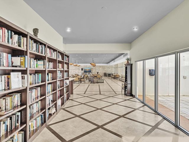 4300 N Ocean Boulevard 15J, Fort Lauderdale, FL 33308