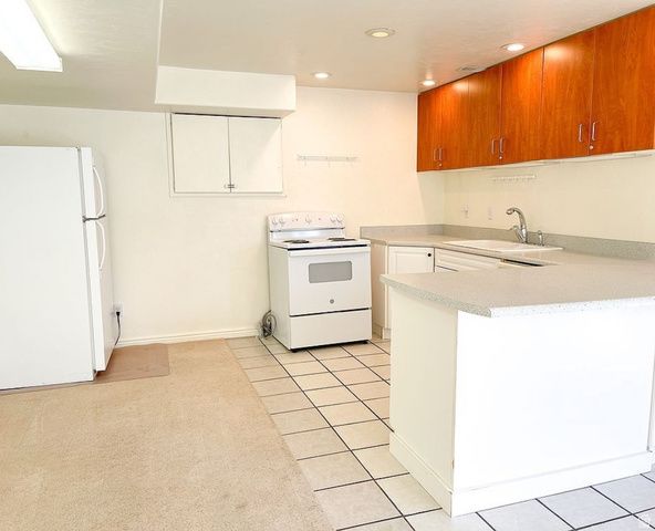 387 N LOAFER RD, Elk Ridge, UT 84651