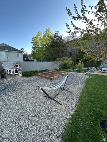 387 N LOAFER RD, Elk Ridge, UT 84651
