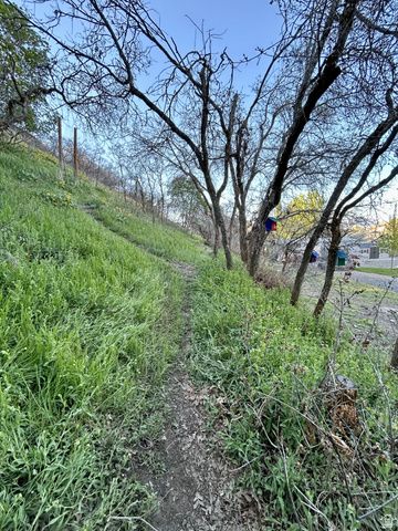 387 N LOAFER RD, Elk Ridge, UT 84651