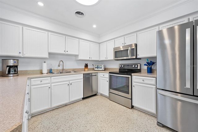 240 OAK DRIVE, Ormond Beach, FL 32176