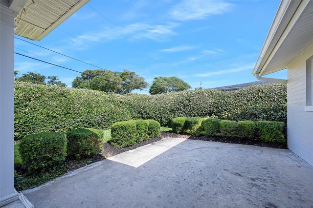 240 OAK DRIVE, Ormond Beach, FL 32176