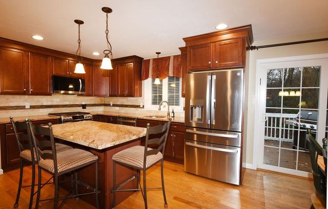 96 Winterberry Lane, Easton, MA 02356