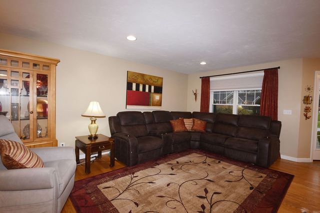 96 Winterberry Lane, Easton, MA 02356