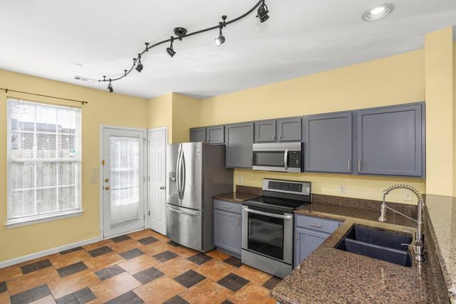 27 Fawn Creek Pass, Nashville, TN 37214