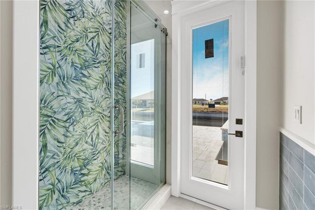 1426 NW 39th AVE, Cape Coral, FL 33993