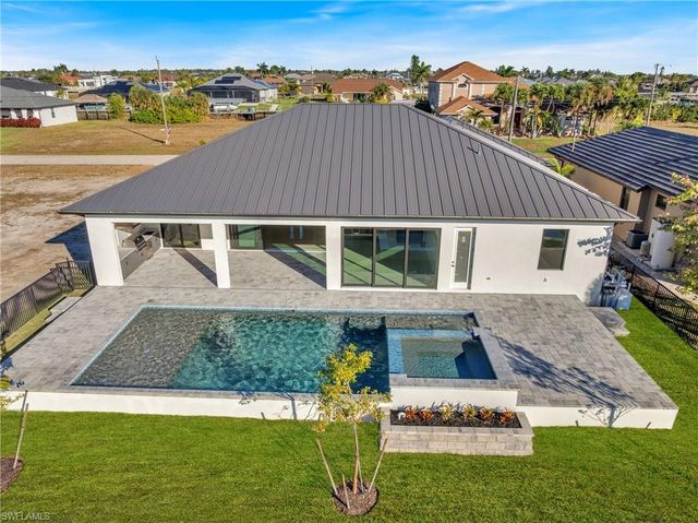 1426 NW 39th AVE, Cape Coral, FL 33993