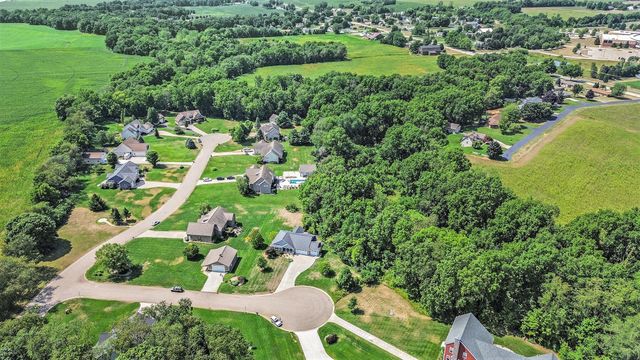 3560 Woodfield Court, Manlius Twp, MI 49419