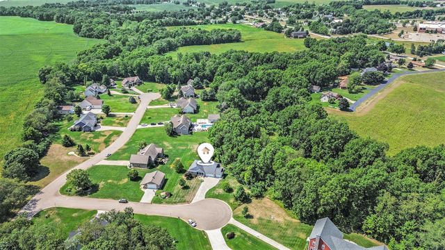 3560 Woodfield Court, Manlius Twp, MI 49419