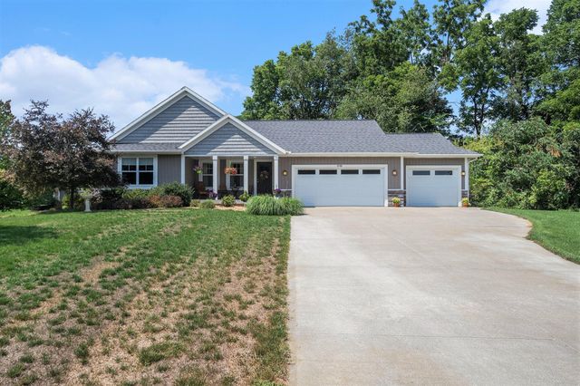 3560 Woodfield Court, Manlius Twp, MI 49419