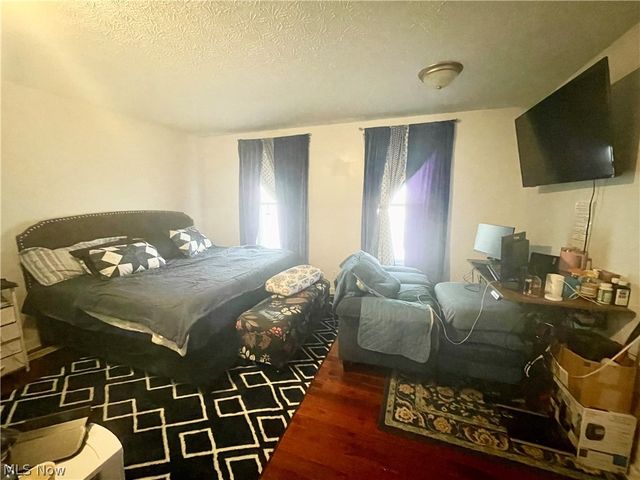 2193 E 35th Street, Cleveland, OH 44115