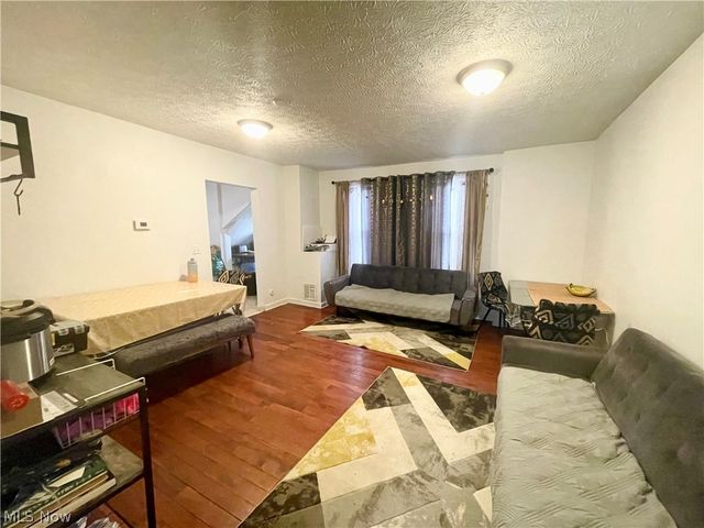 2193 E 35th Street, Cleveland, OH 44115