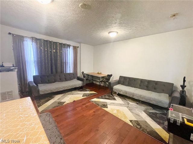 2193 E 35th Street, Cleveland, OH 44115