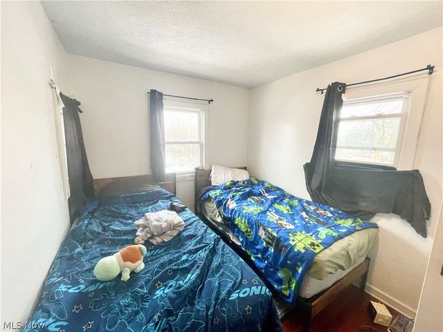 2193 E 35th Street, Cleveland, OH 44115