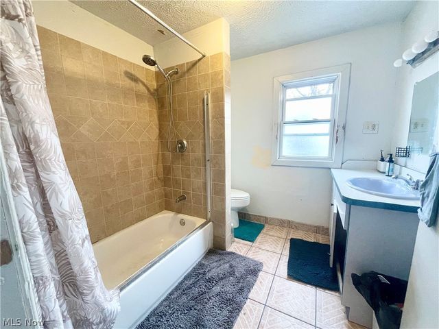 2193 E 35th Street, Cleveland, OH 44115