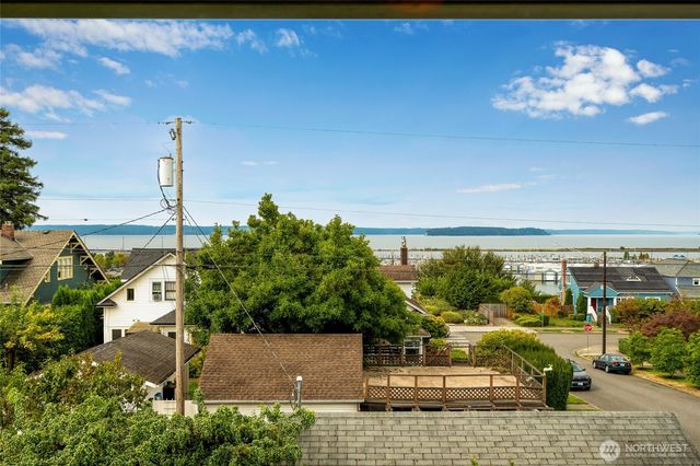 1602 Rucker Ave, Everett, WA 98201