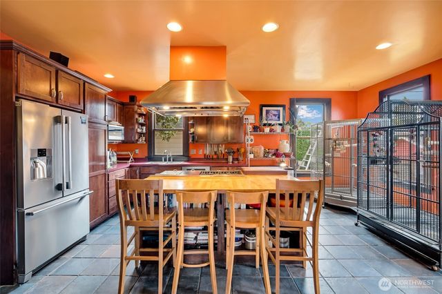 1602 Rucker Ave, Everett, WA 98201