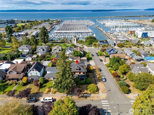 1602 Rucker Ave, Everett, WA 98201