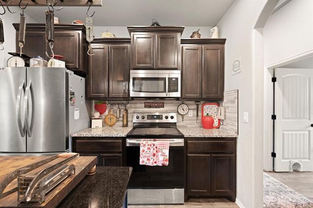 5796 Dogwood Drive, Guthrie, OK 73044