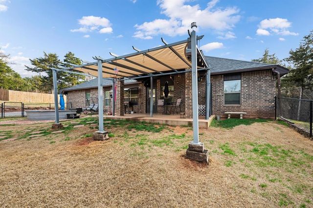 5796 Dogwood Drive, Guthrie, OK 73044