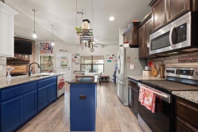 5796 Dogwood Drive, Guthrie, OK 73044