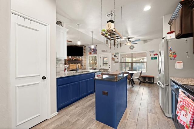 5796 Dogwood Drive, Guthrie, OK 73044