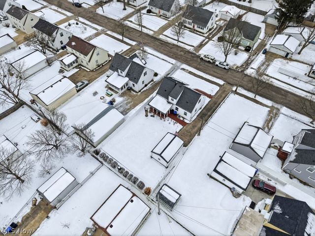 1090 Taft Avenue, Cuyahoga Falls, OH 44223