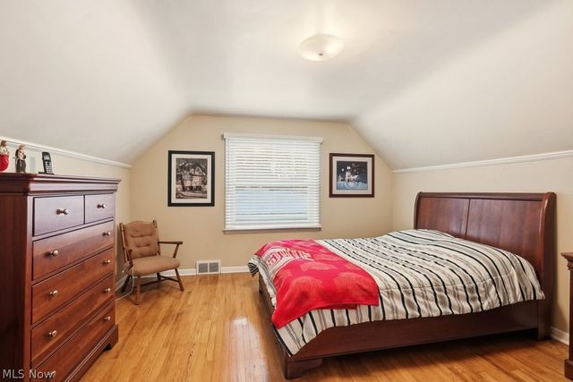 1090 Taft Avenue, Cuyahoga Falls, OH 44223