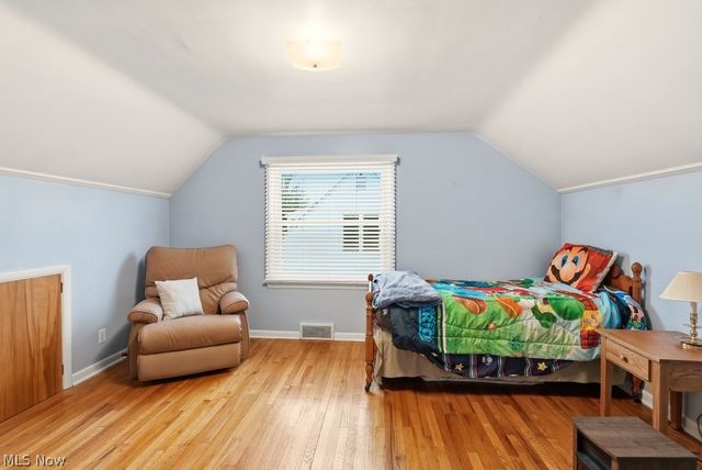 1090 Taft Avenue, Cuyahoga Falls, OH 44223