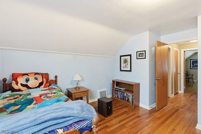 1090 Taft Avenue, Cuyahoga Falls, OH 44223