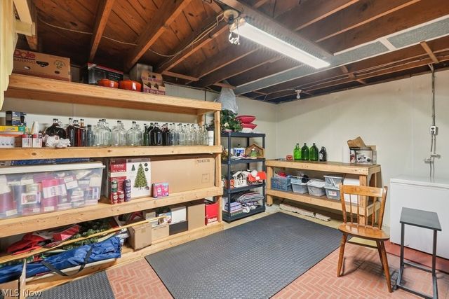 1090 Taft Avenue, Cuyahoga Falls, OH 44223