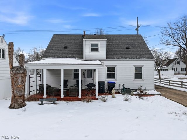 1090 Taft Avenue, Cuyahoga Falls, OH 44223